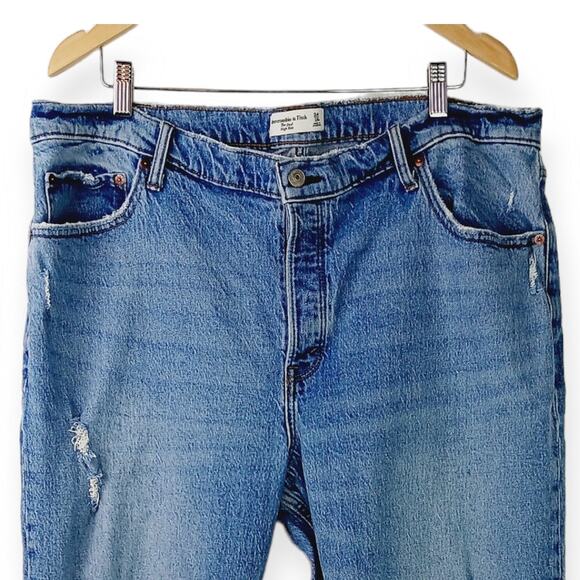 Abercrombie & Fitch SZ 34/18S The Dad High Rise Medium Wash Distressed - Picture 3 of 8